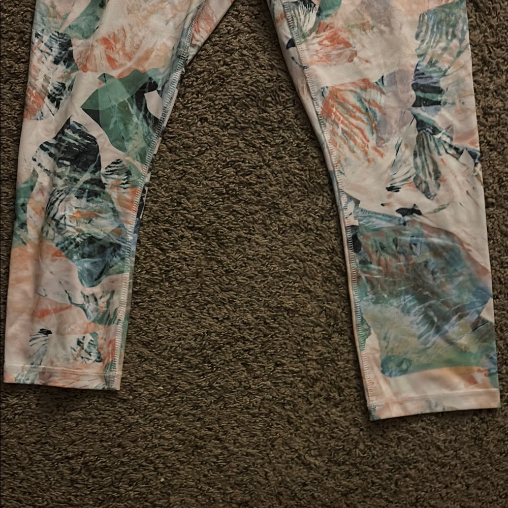 RBX capri printed leggings size large - Picture 4 of 5